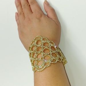 Rhinestone bracelet/arm band gold NWT